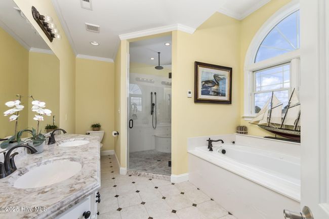 with shower and soaking tub | Image 18
