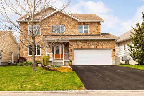 20 Pebblemill Lane, Russell, ON, K4R0A8 | Card Image