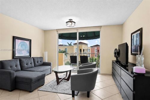 5604-19701 E Country Club Dr, Aventura, FL, 33180-4806 | Card Image