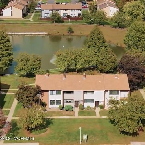 942 Jamestown Rd, East Windsor, NJ, 08520-5645 | Card Image