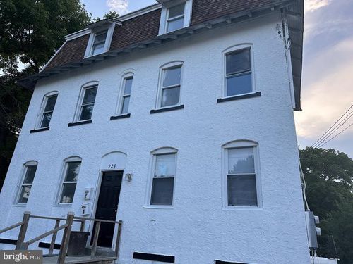 224 E 24th St, CHESTER, PA, 19013-4637 | Card Image