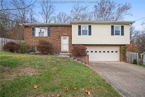 250 Pine Circle, Dunbar, WV, 25064 | Card Image