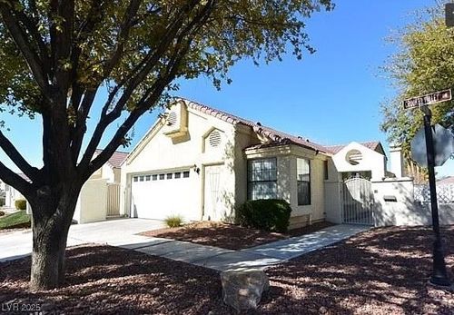 5257 Crooked Valley Dr, Las Vegas, NV, 89149-6430 | Card Image