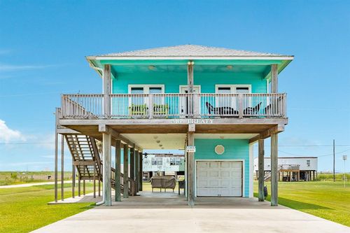 516 Treaty Dr, Surfside Beach, TX, 77541-9177 | Card Image