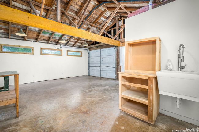 150 W Faust St, House other with 2 bedrooms, 3 bathrooms and null parking in New Braunfels TX | Image 37
