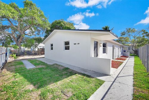 7807 Nw 3rd Ave, Miami, FL, 33150-2911 | Card Image