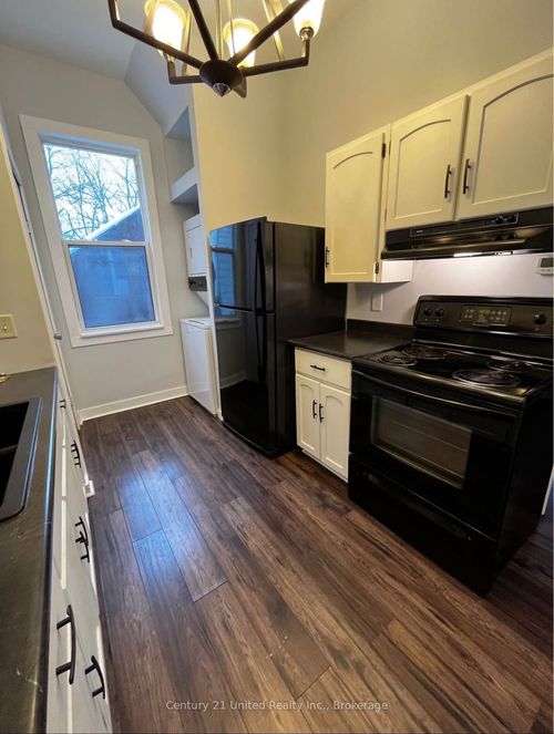 88 Douro St, Peterborough, ON, K9H1H4 | Card Image