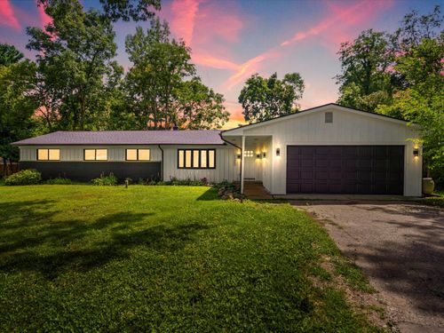11480 S Crestline Dr, Washington Twp, MI, 48095-1334 | Card Image