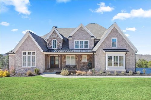 5683 Brendlynn Dr, Suwanee, GA, 30024-7660 | Card Image