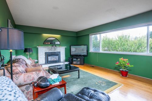 5086 12 Ave, Delta, BC, V4M2A8 | Card Image