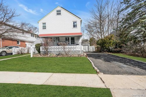 30 Norfolk Dr E, Elmont, NY, 11003-4812 | Card Image