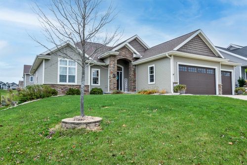 6586 Wolf Hollow Rd, WINDSOR, WI, 53598-9121 | Card Image
