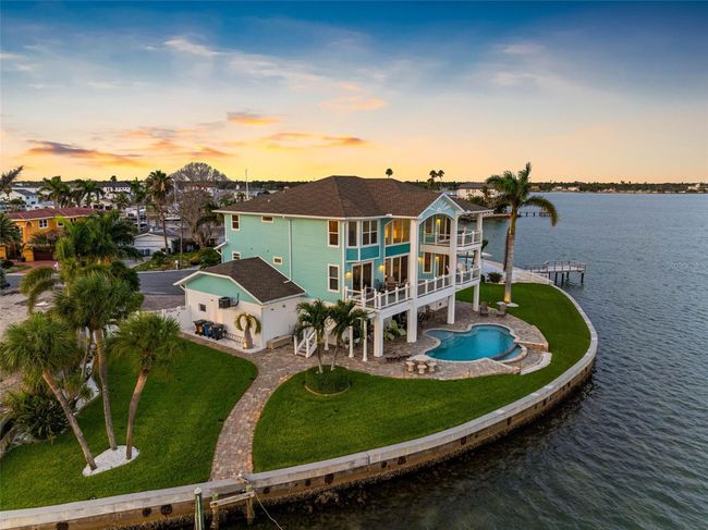 11000 8 Th St E, House other with 4 bedrooms, 5 bathrooms and null parking in Treasure Island FL | Image 57