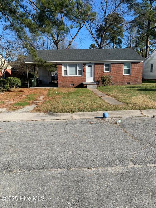 904 Marvin St, Goldsboro, NC, 27530-6416 | Card Image