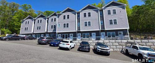 b4-243 Echo Lake Rd, Watertown, CT, 06795-2693 | Card Image