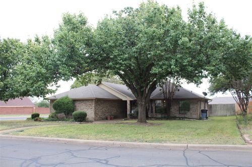 1900 Ruidoso Dr, Waco, TX, 76712-8473 | Card Image