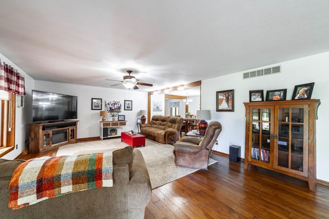 12390 N Highway Yy, House other with 3 bedrooms, 3 bathrooms and null parking in HARRISBURG MO | Image 7