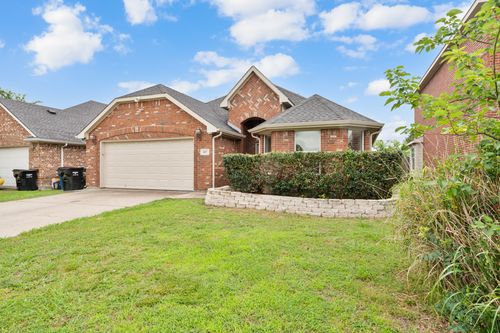 109 Toma Hawk Dr, Greenville, TX, 75402-2802 | Card Image