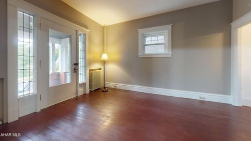 1227 Walnut St, Hollidaysburg, PA, 16648-2345 | Card Image