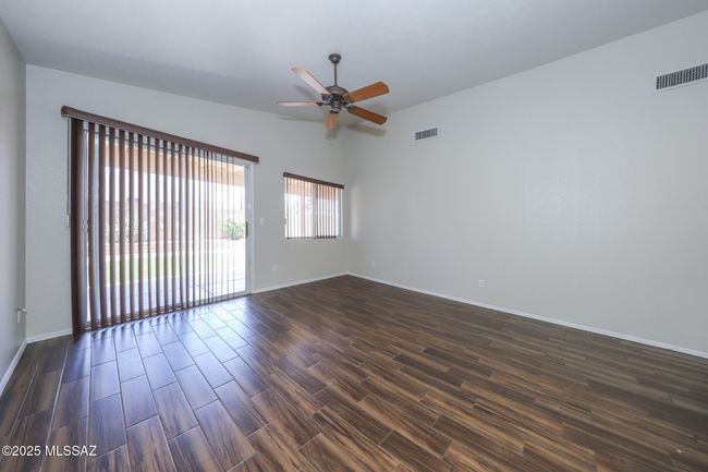 Dining area | Image 11