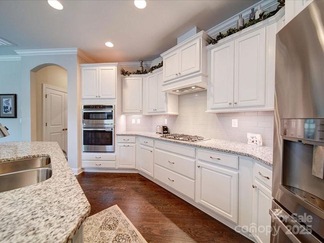 Gourmet Kitchen | Image 6
