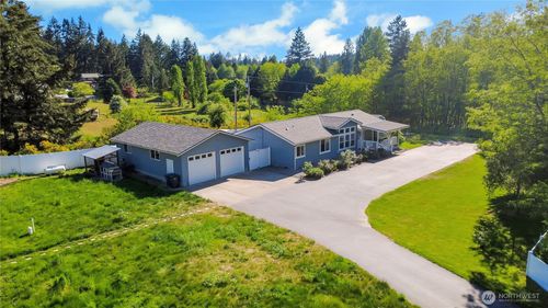 1812 Sw Spruce Rd, Port Orchard, WA, 98367-9461 | Card Image
