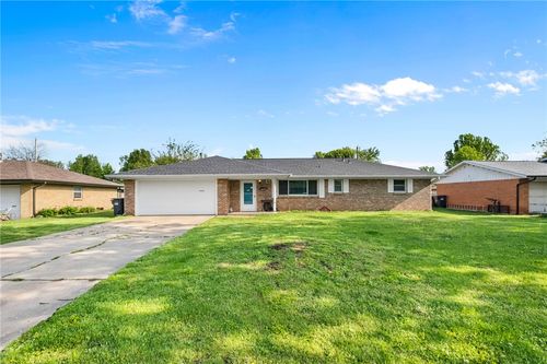 1906 Sisco Ave, Springdale, AR, 72762-3922 | Card Image