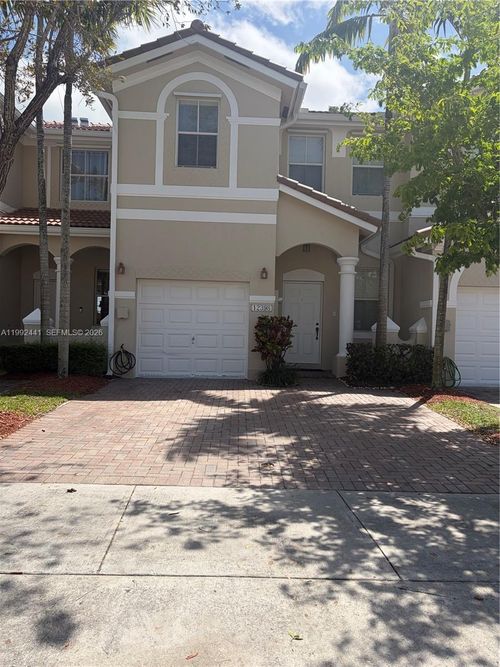 12398 Sw 125th Ter, Miami, FL, 33186-5584 | Card Image