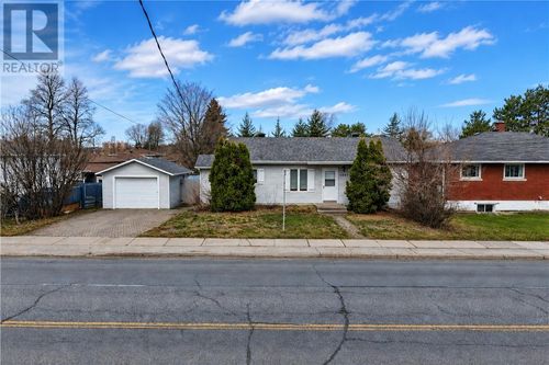 1287 Barrydowne Rd, Sudbury, ON, P3A3V9 | Card Image