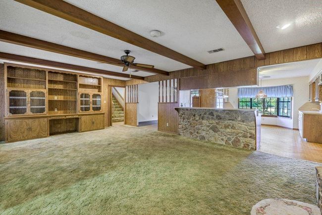 414 Giese Lane, Home with 4 bedrooms, 3 bathrooms and 2 parking in Warda TX | Image 10