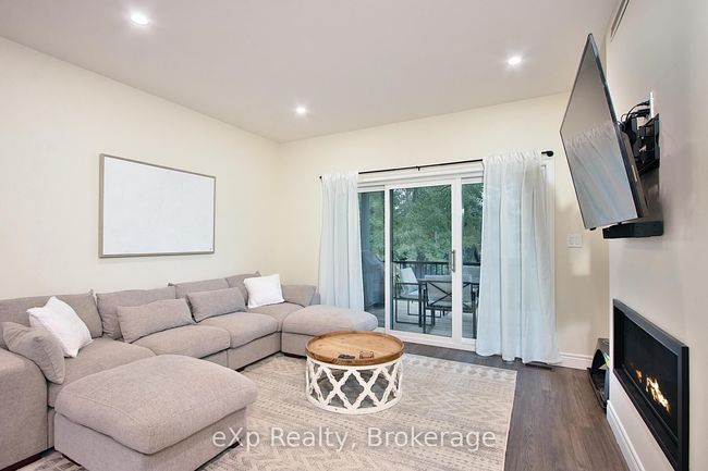 208 Duncan St, House other with 5 bedrooms, 3 bathrooms and 4 parking in Mitchell ON | Image 14