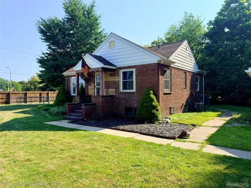 2604 Gratiot Blvd, Marysville, MI, 48040-1470 | Card Image