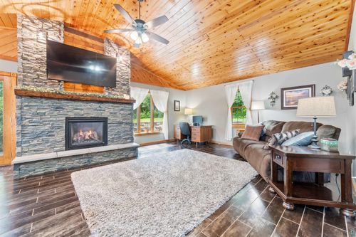 4279 Fayre Rd, Duluth, MN, 55803-1209 | Card Image