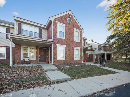 1524 Porter Circle, Rochester Hills, MI, 48307 | Card Image