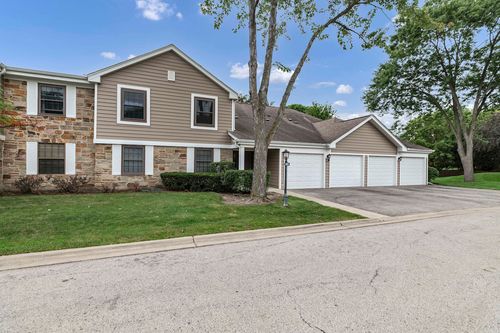 c2-275 Kings Mill Ct, Schaumburg, IL, 60193-1735 | Card Image