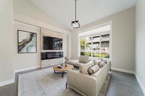 82-17033 Fraser Highway, Surrey, BC, V4N6V2 | Card Image