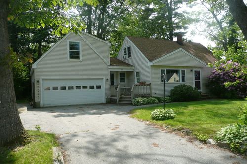 92 Newell Road, Yarmouth, ME, 04096 | Card Image
