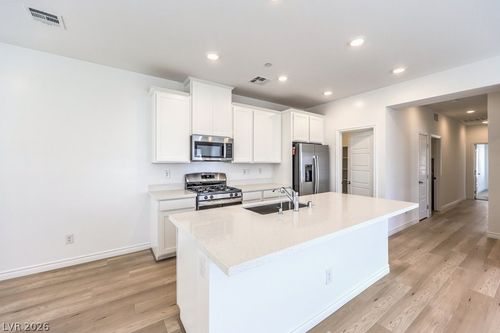 2151-600 N Carriage Hill Dr, Las Vegas, NV, 89138-4663 | Card Image