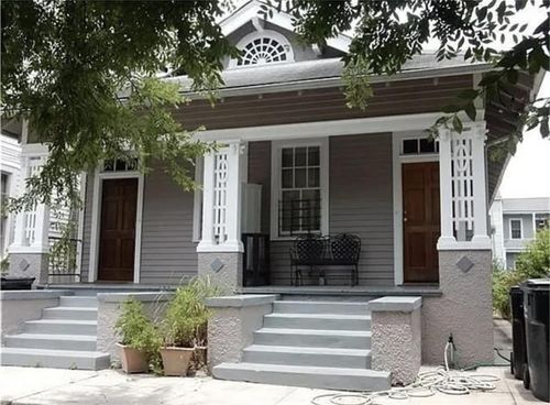 1235 Josephine St, New Orleans, LA, 70130-5117 | Card Image
