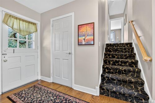 15 The Oaks, Roslyn, NY, 11576-1725 | Card Image