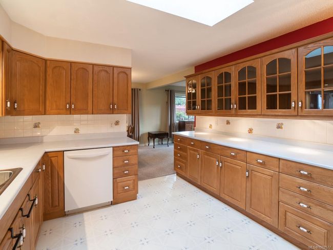 5515 Turner Rd, House other with 2 bedrooms, 1 bathrooms and 2 parking in Nanaimo BC | Image 8