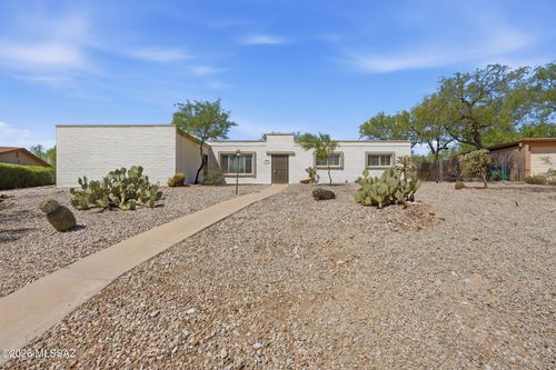 3331 N Camino Los Brazos, Tucson, AZ, 85750 | Card Image
