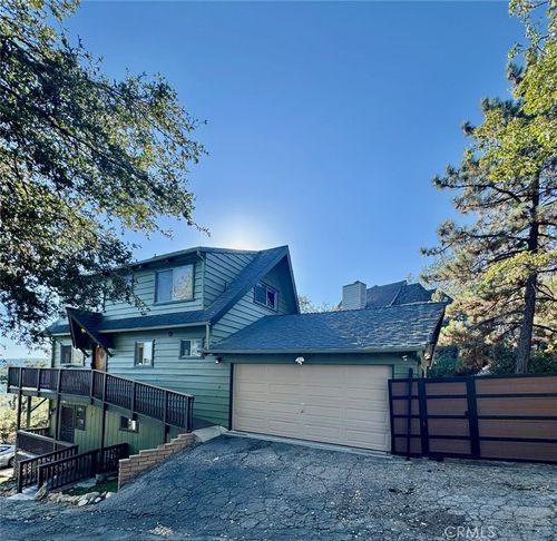 1302 Yellowstone Dr, Lake Arrowhead, CA, 92352-0450 | Card Image