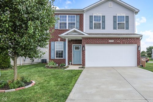 2101 Shadow Fox Dr, Columbus, IN, 47201-1480 | Card Image