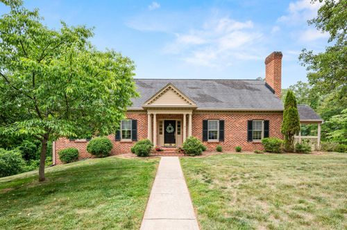 3605 Willow Lawn Dr, Lynchburg, VA, 24503-3021 | Card Image