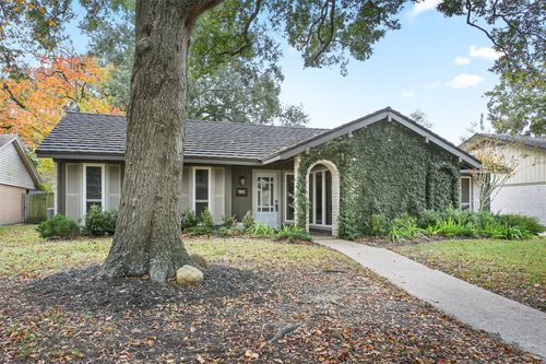 18306 Barbuda Ln, Houston, TX, 77058-3404 | Card Image