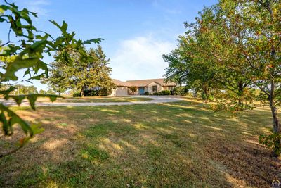 5841 Ne Kincaid Rd, House other with 2 bedrooms, 3 bathrooms and null parking in Topeka KS | Image 3