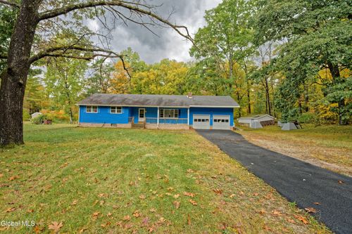 255 W Milton Rd, Ballston Spa, NY, 12020-2808 | Card Image