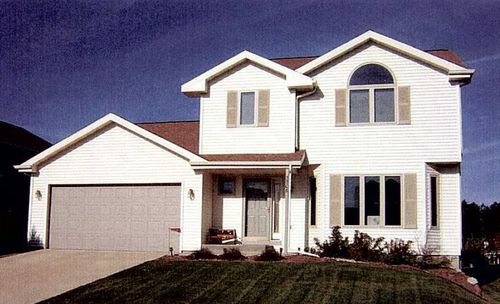 5506 Quarry Hill Dr, Fitchburg, WI, 53711-4915 | Card Image