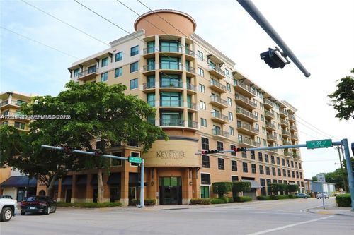 801-3590 Coral Way, Miami, FL, 33145-3076 | Card Image